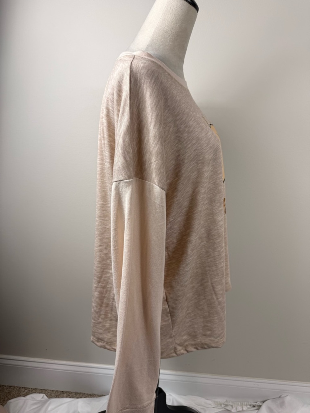 Disney Winnie the Pooh Beige Knit Long Sleeve Top size 2X - Picture 8 of 9